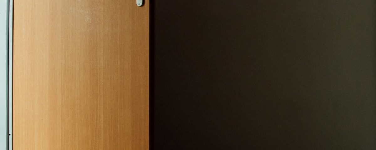 come pulire porte in laminato